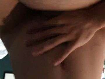 Cành Vàng Lá Ngọc Cũng Như Con Đĩ Rên Rỉ Trên Giường Mà Thôi