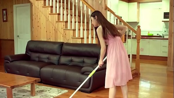 Không Có Người Yêu Nên Em Đành Dùng Dưa Leo Sài Tạm