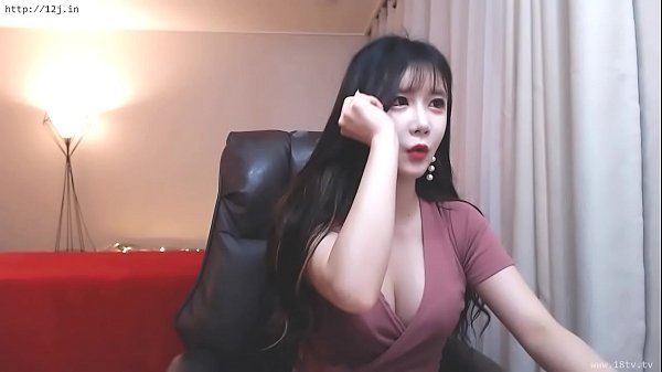 Nữ Giúp Việc Dụ Dỗ Anh Chủ Nhà Lên Giường Với Nhau