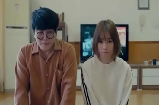 Chị Kế Cực Ngọt Khiến Em Trai Mê Mẩn