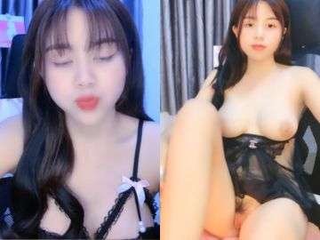 Hot Girl Tự Show Hàng Khi Đang Thủ Dâm