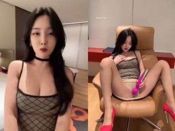 Phim Sex Hồng Kông Thèm Bú Cặc Gái Xinh Địt Nhau Sướng Điên